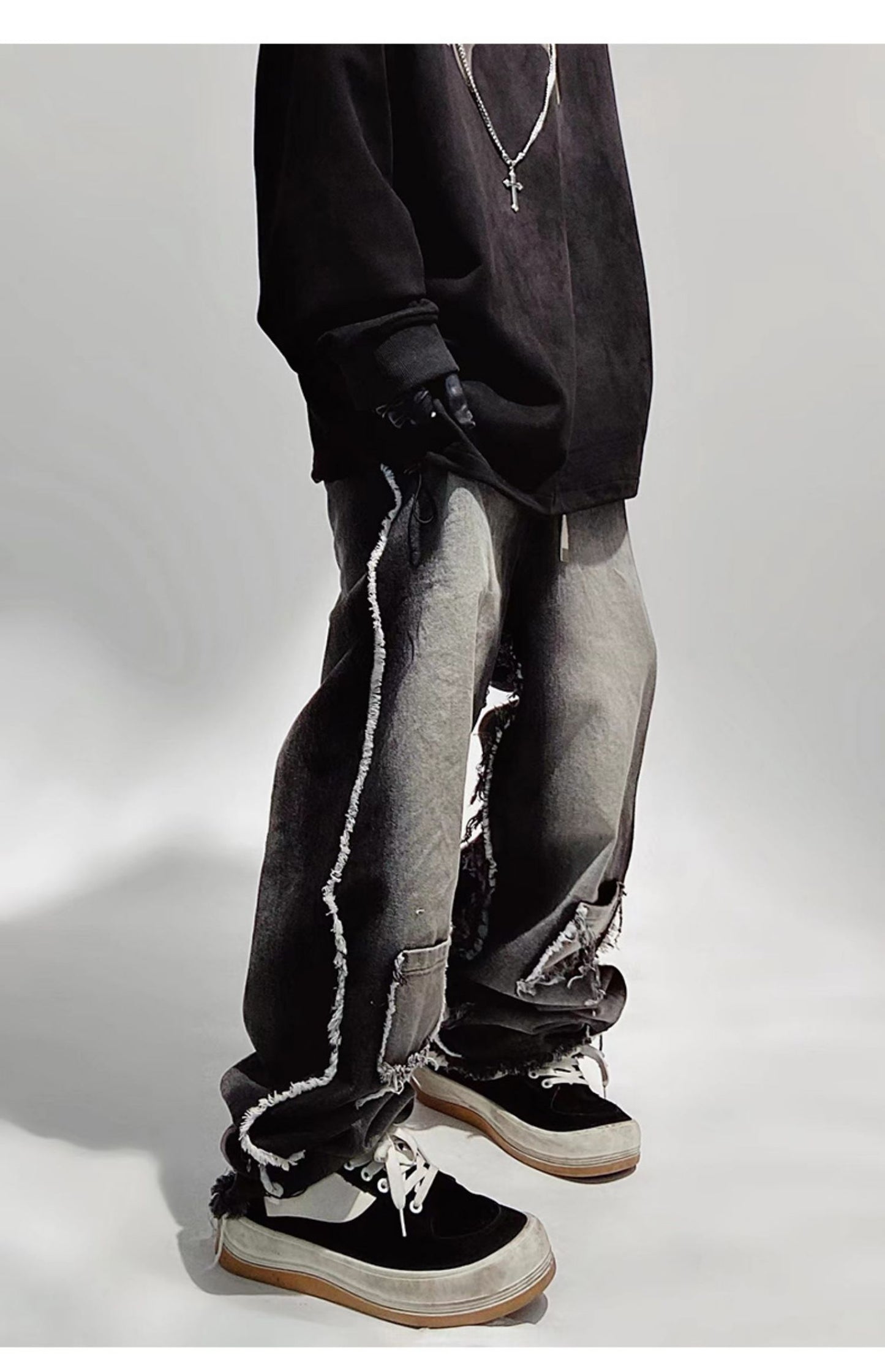 Raw Edge Frayed Loose Fit Jeans
