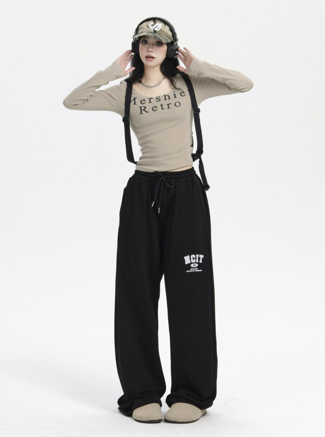 Scoop Neck Long Sleeve Tee