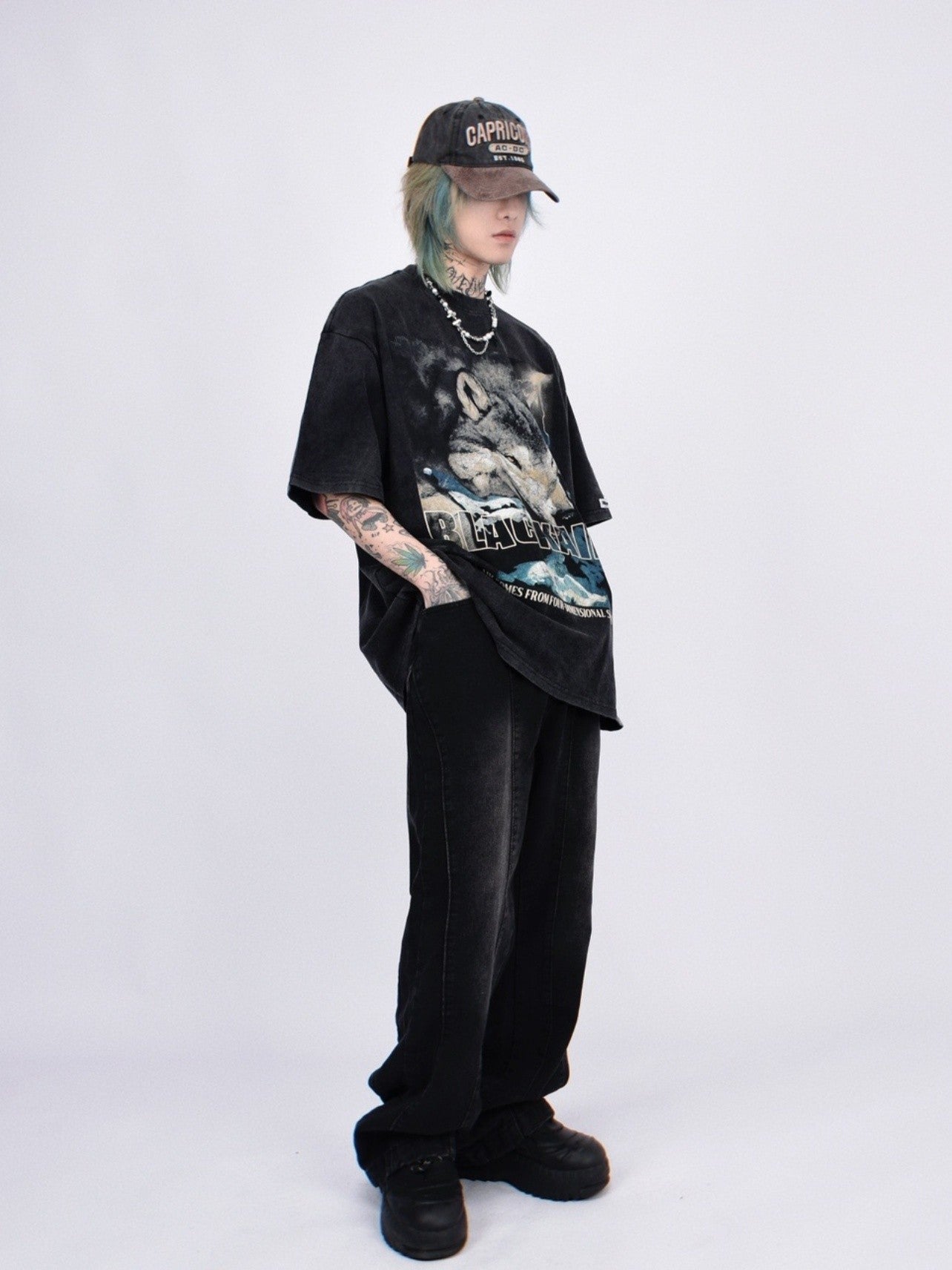 Blackair Wolf Vintage Washed T-Shirt. Streetwear y2k aesthetic eboy outfits