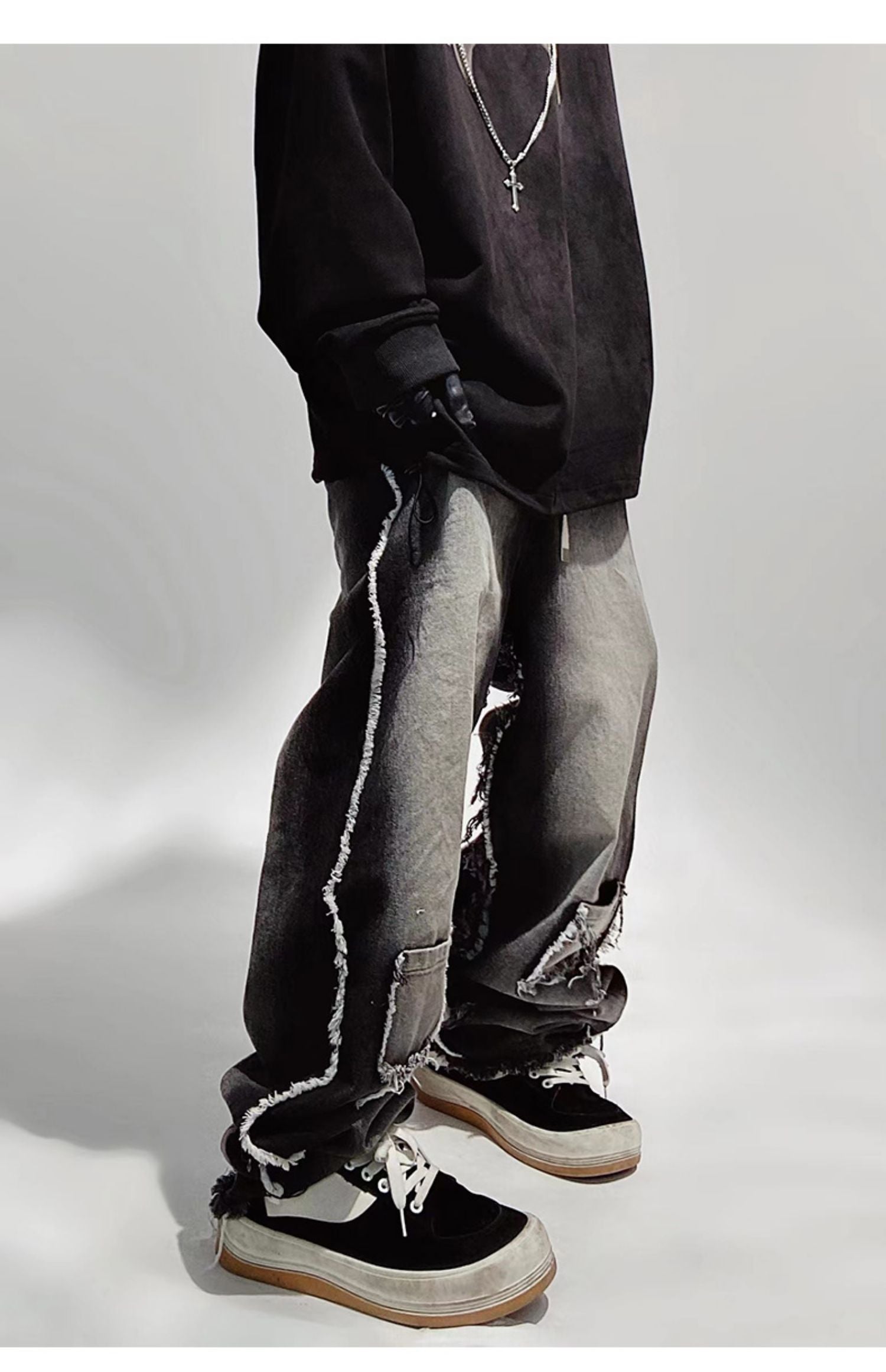 Raw Edge Frayed Loose Fit Jeans