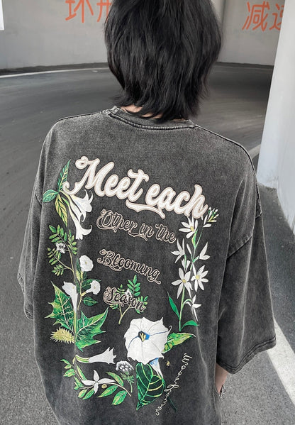 Streetwear Blooming Season Graphic T-Shirt
