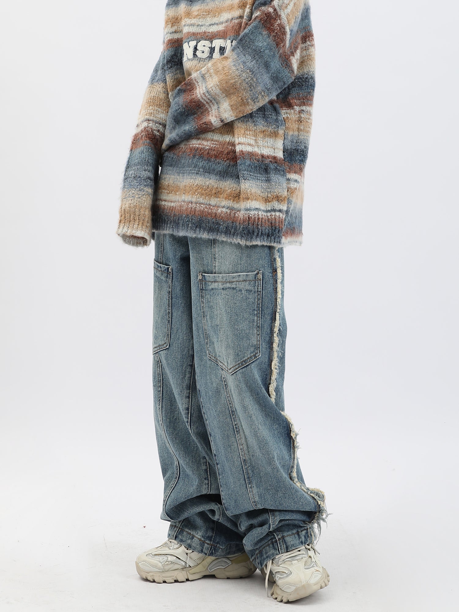 Raw Edge Baggy Jeans