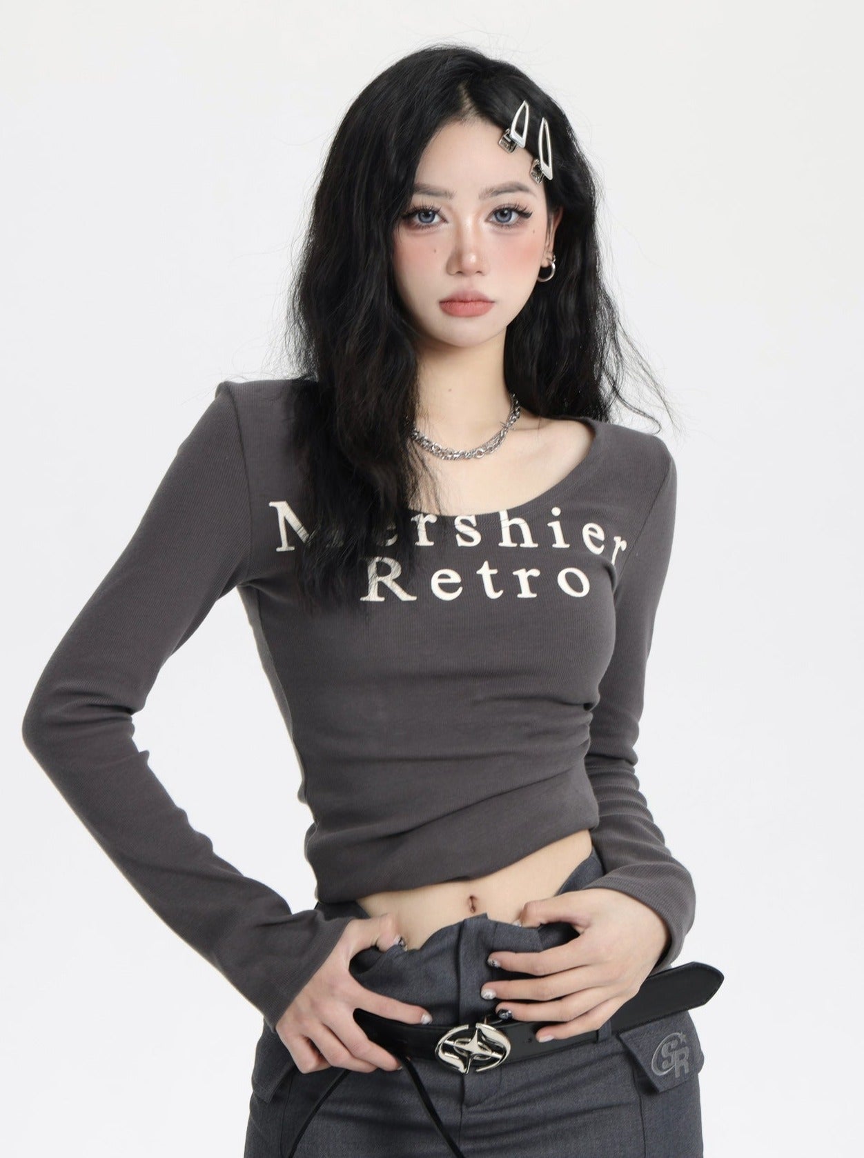Scoop Neck Long Sleeve Tee