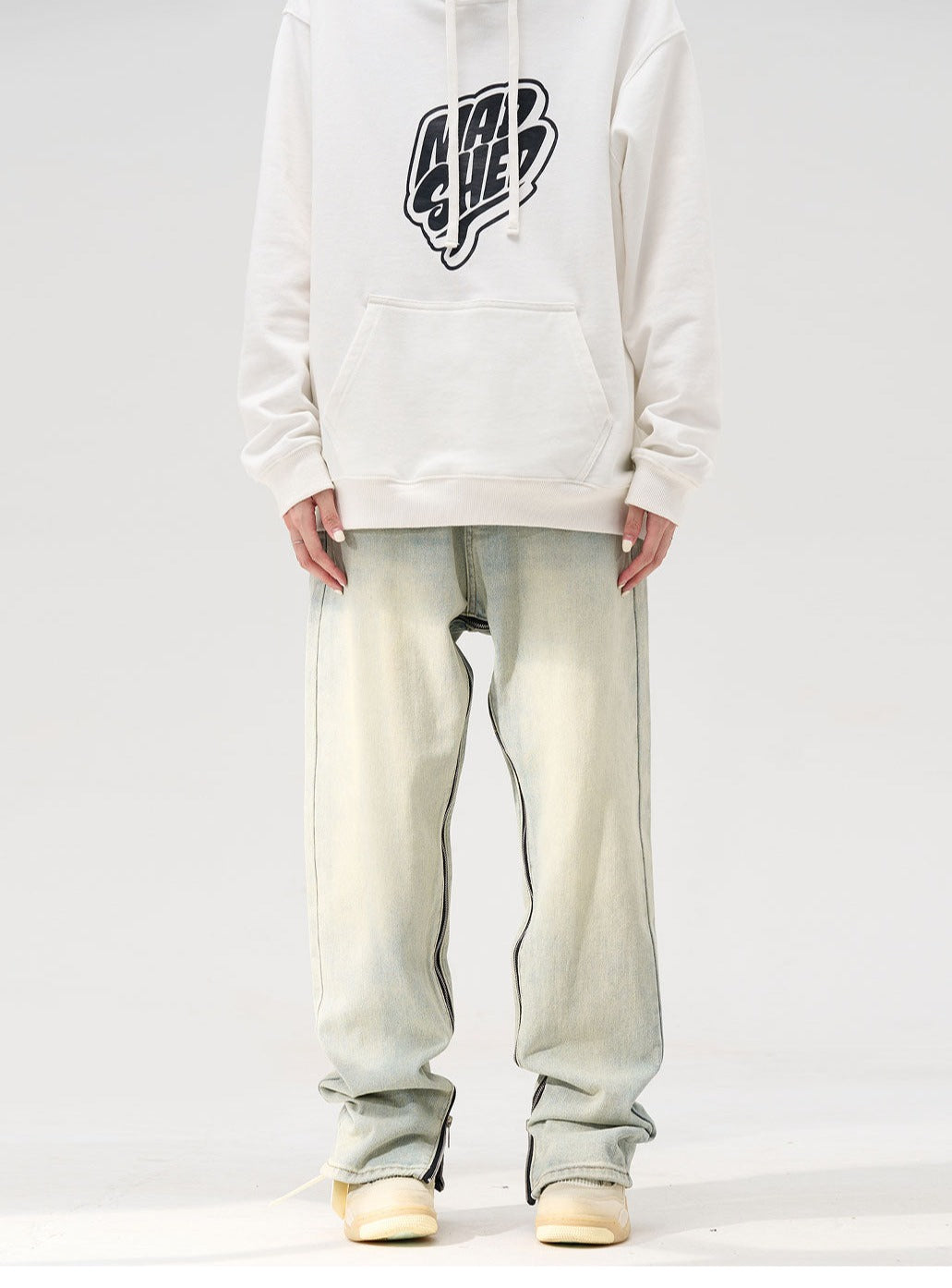 Zipper Inseam Bleached Straight Leg Jeans