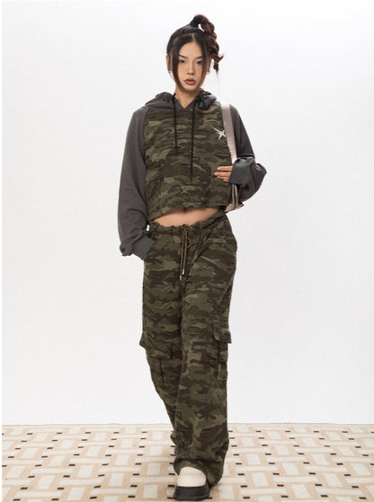 Camo Cropped Hoodie