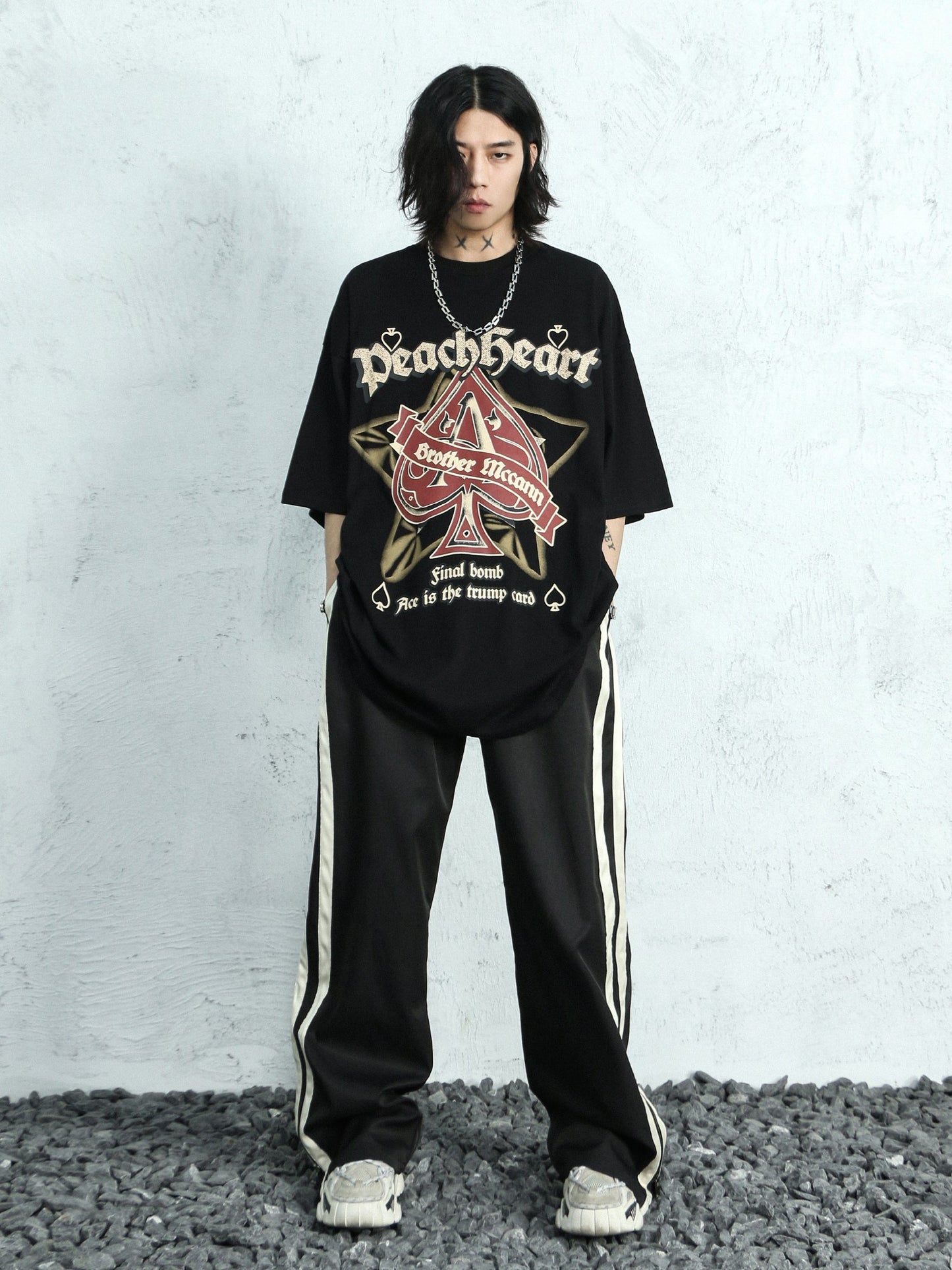 Peachheart Aces Graphic T-Shirt