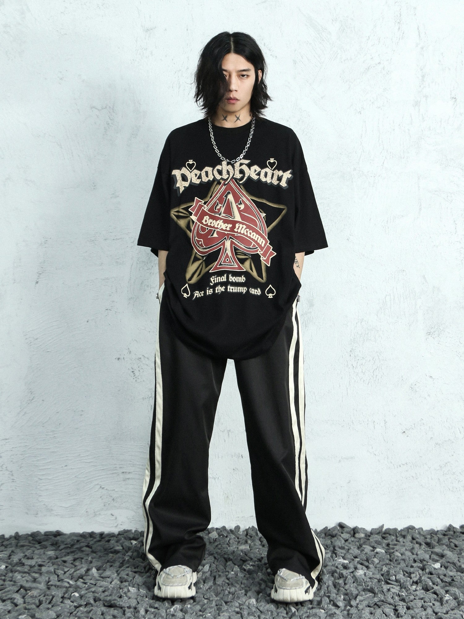 Peachheart Aces Graphic T-Shirt