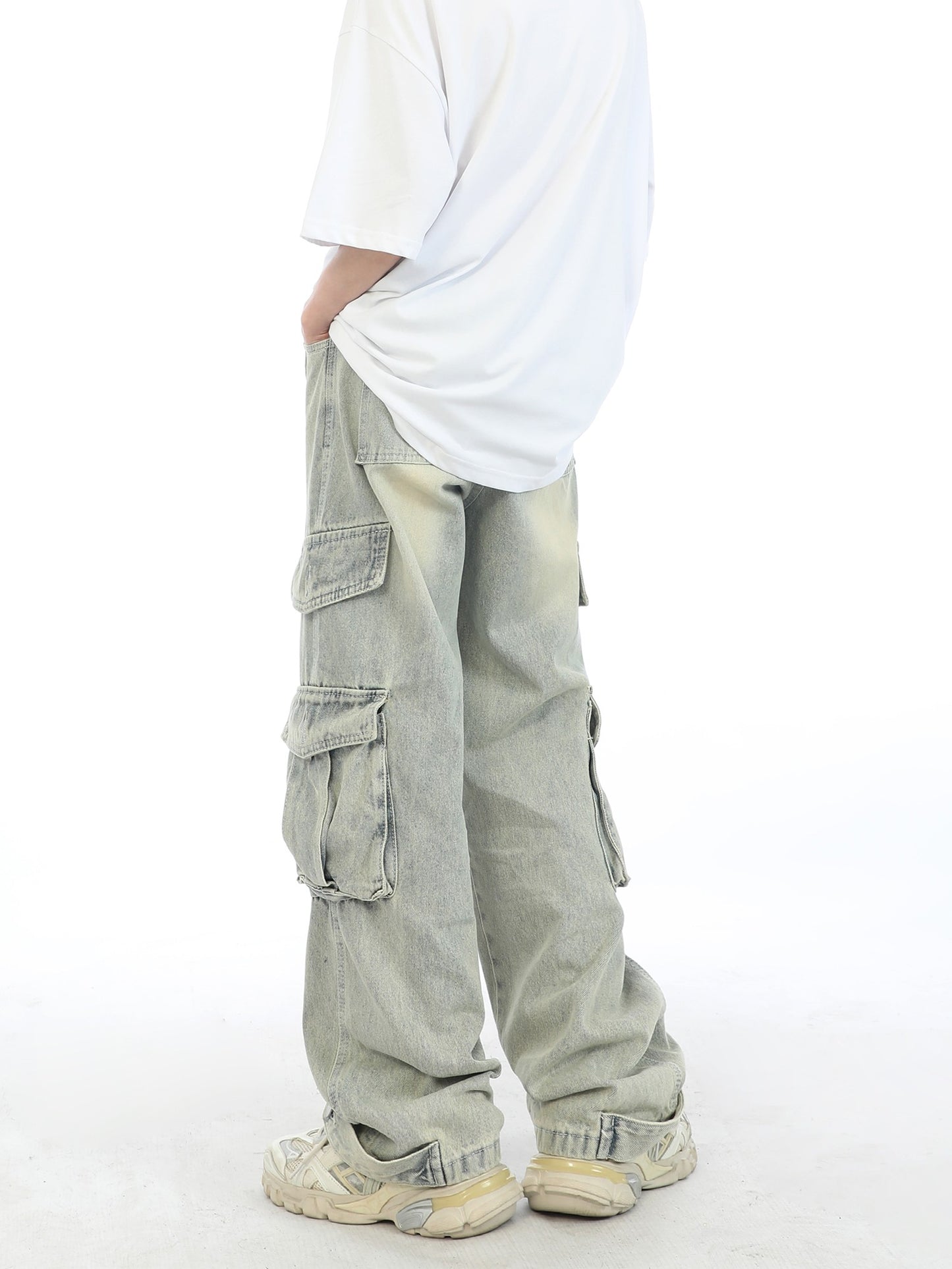 Faded Loose Fit Cargo Jeans