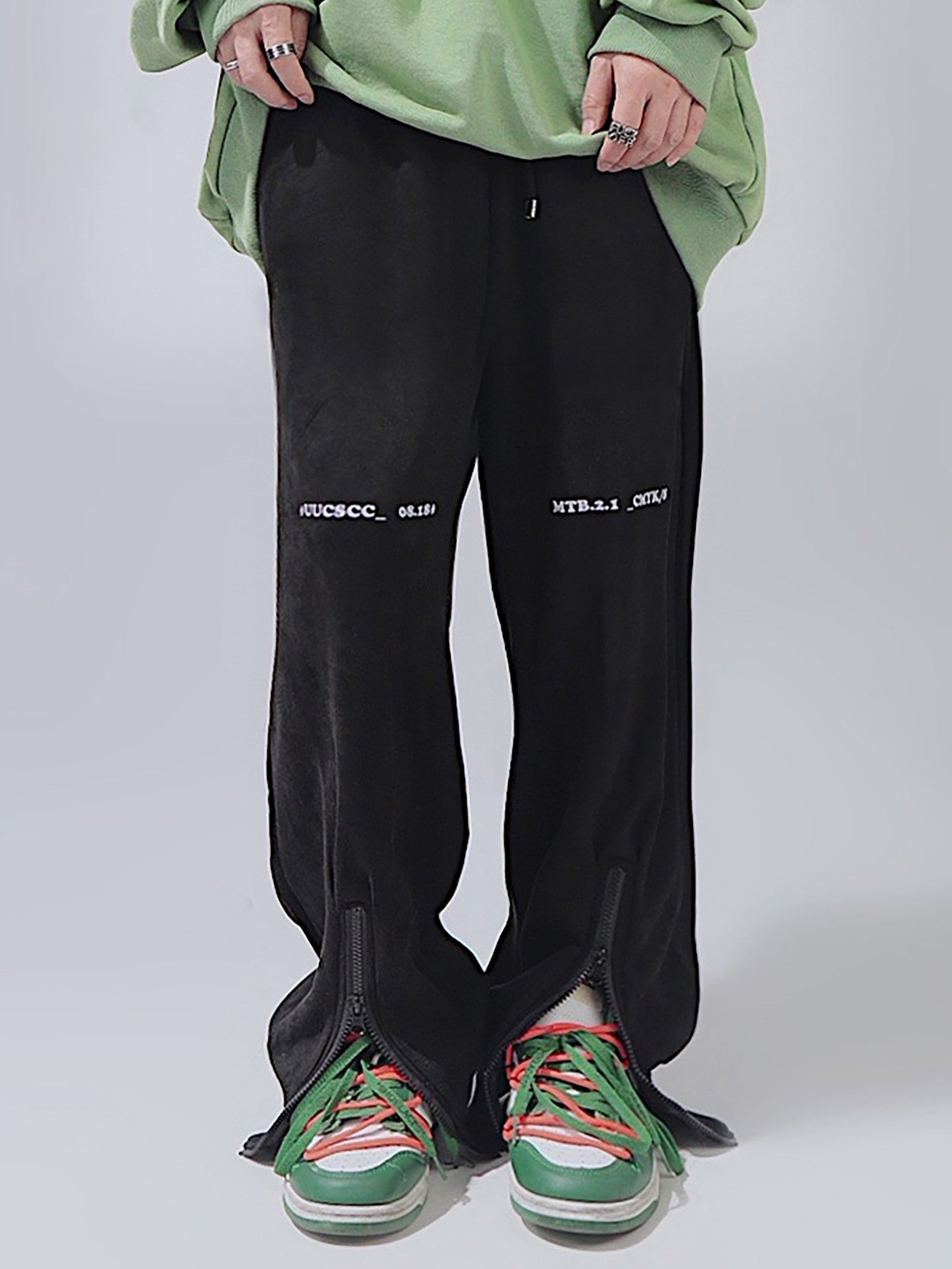Zipper Ankle Slit Baggy Sweatpants