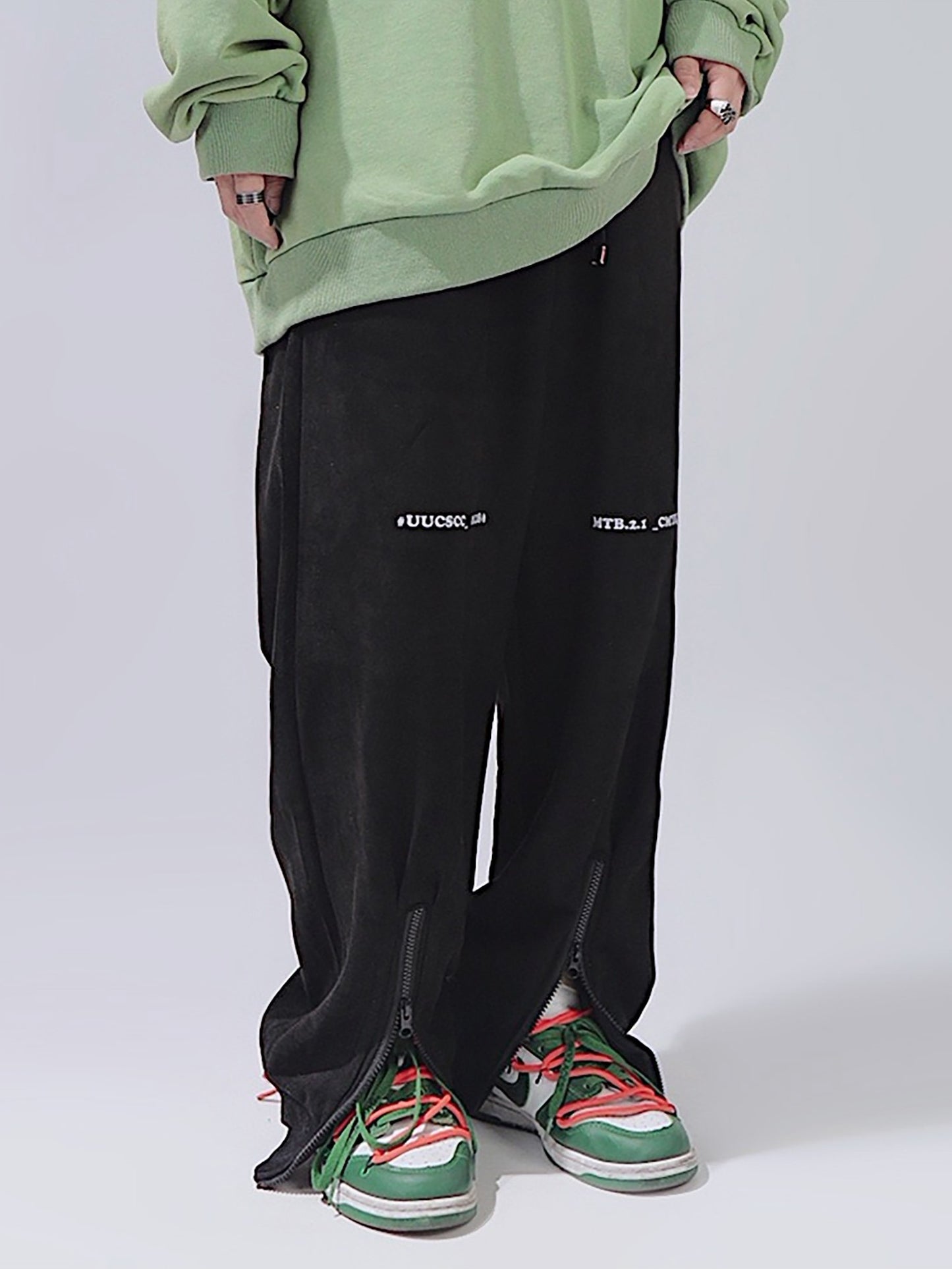 Zipper Ankle Slit Baggy Sweatpants