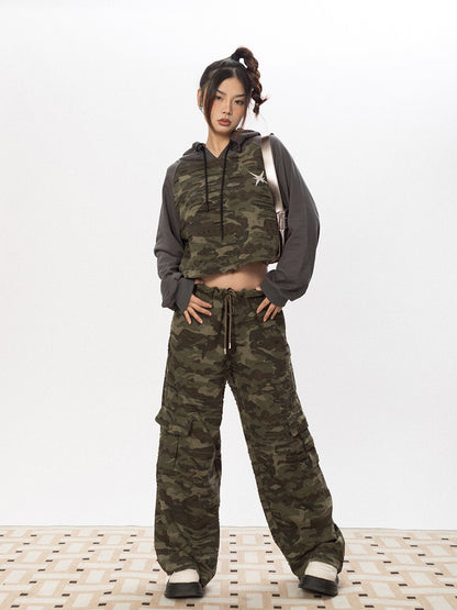 Camo Cropped Hoodie