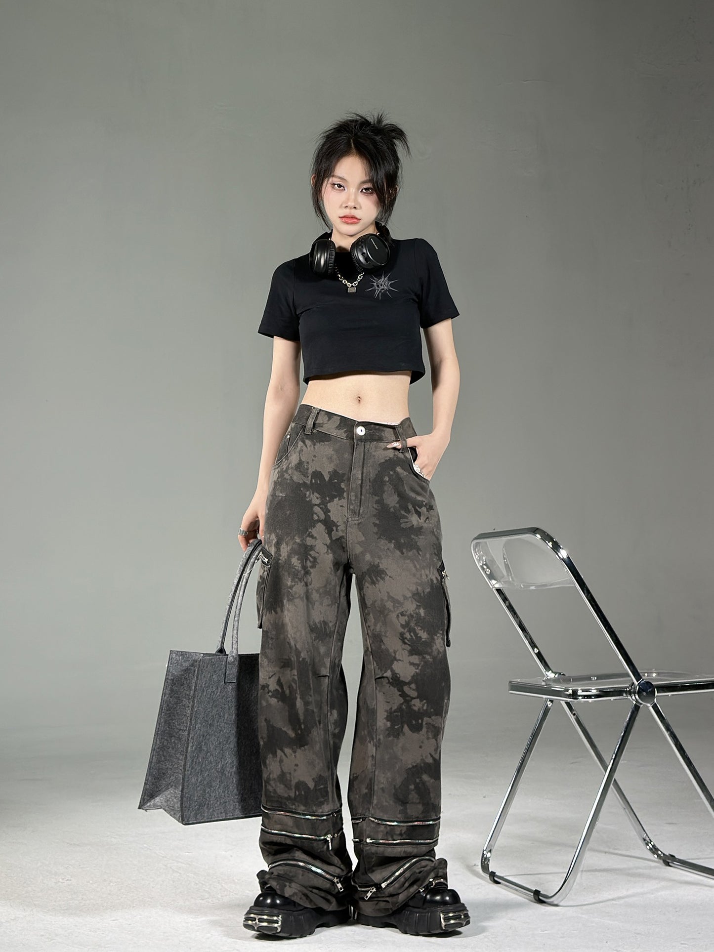 Camo Zipper Cargo Pants